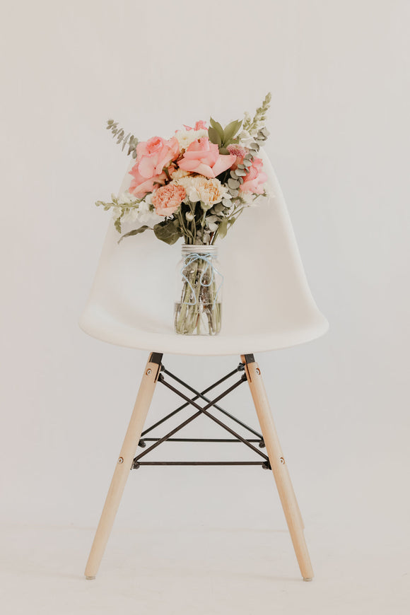 Flowers-Arrangments-Vases-Delivery-Roses