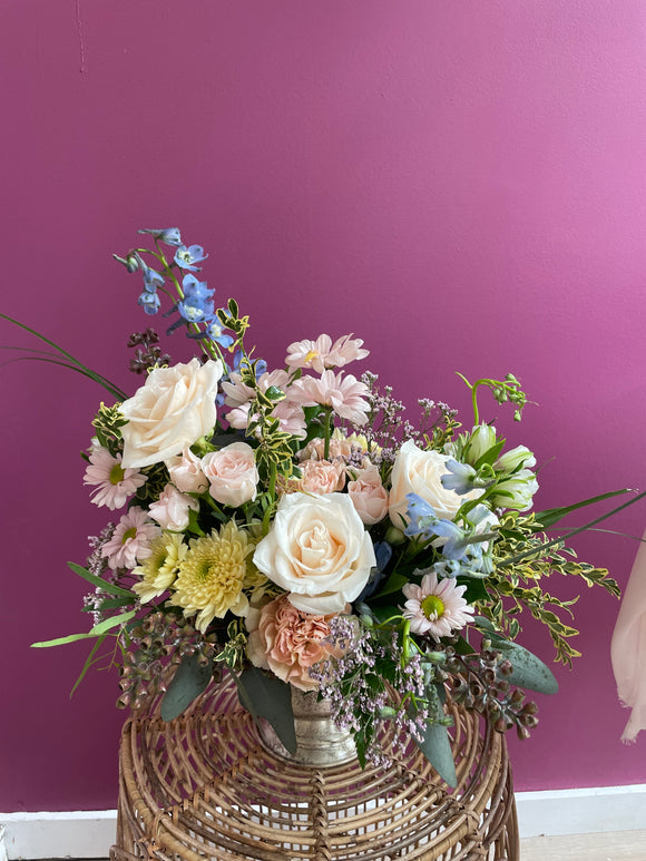 Soft Pastel, Regular Gold Urn