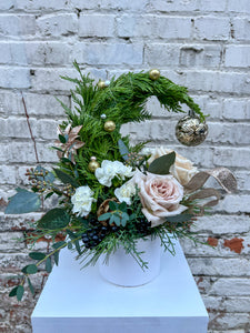 Gold and Blush Grinch Tree - Rose and Vine Florals