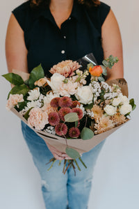 Large-Neutrals Seasonal Bouquet