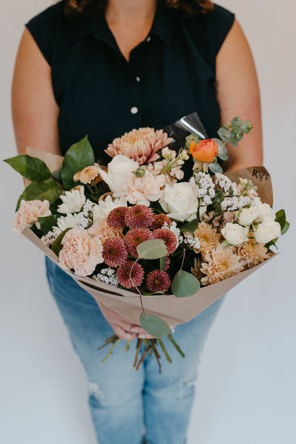 Large-Neutrals Seasonal Bouquet - Rose and Vine Florals